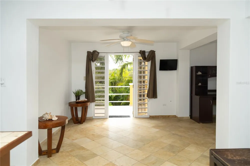 615 BRAVOS DE BOSTON Vieques, PR 00765