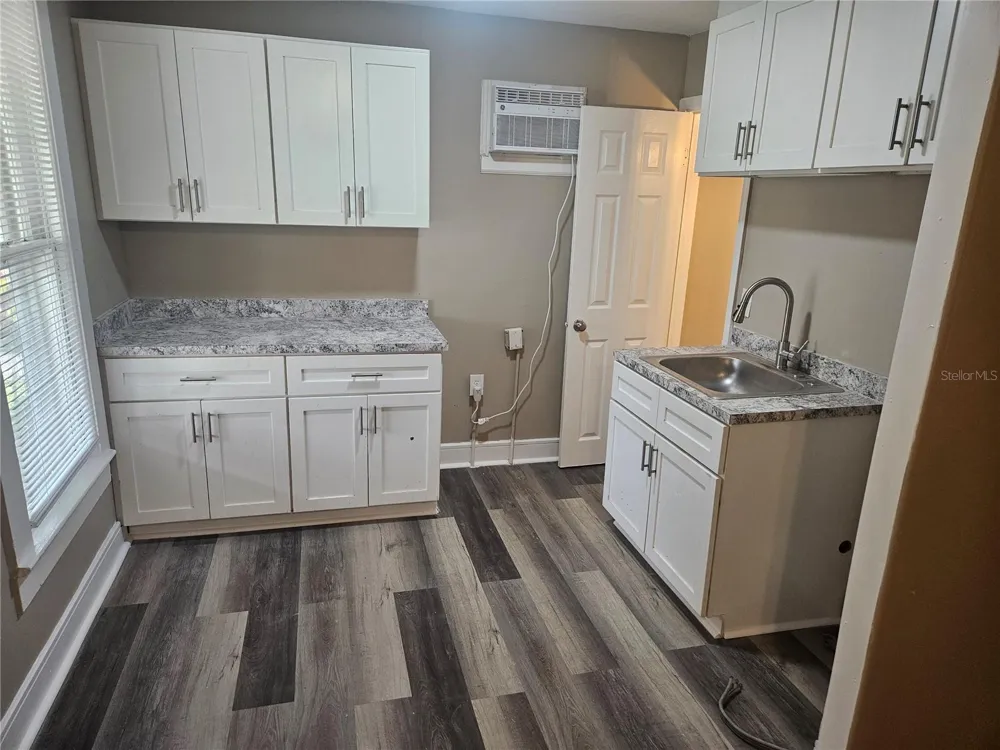 318 E TARPON AVENUE #A1 Tarpon Springs, FL 34689