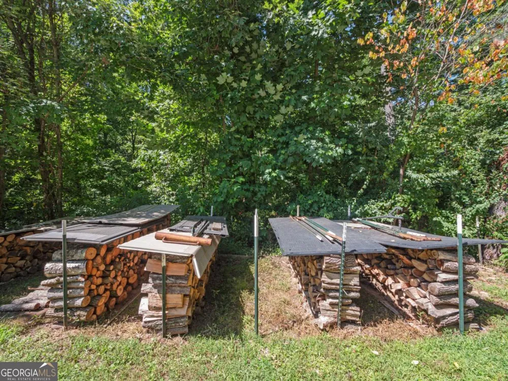 5082 Highway 197 N Clarkesville, GA 30523