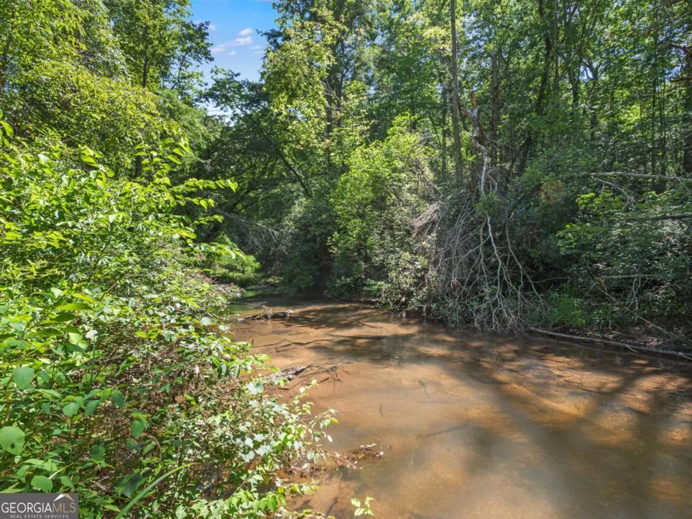 5082 Highway 197 N Clarkesville, GA 30523