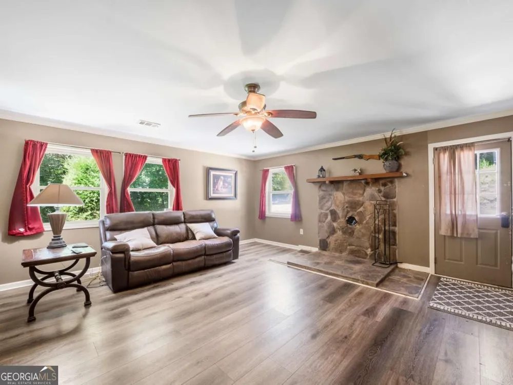5082 Highway 197 N Clarkesville, GA 30523