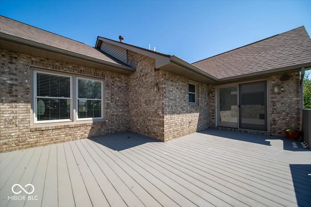 6601 W Talamore Court Yorktown, IN 47396