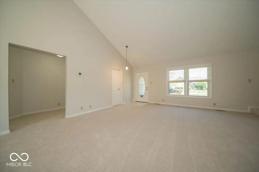 6601 W Talamore Court Yorktown, IN 47396