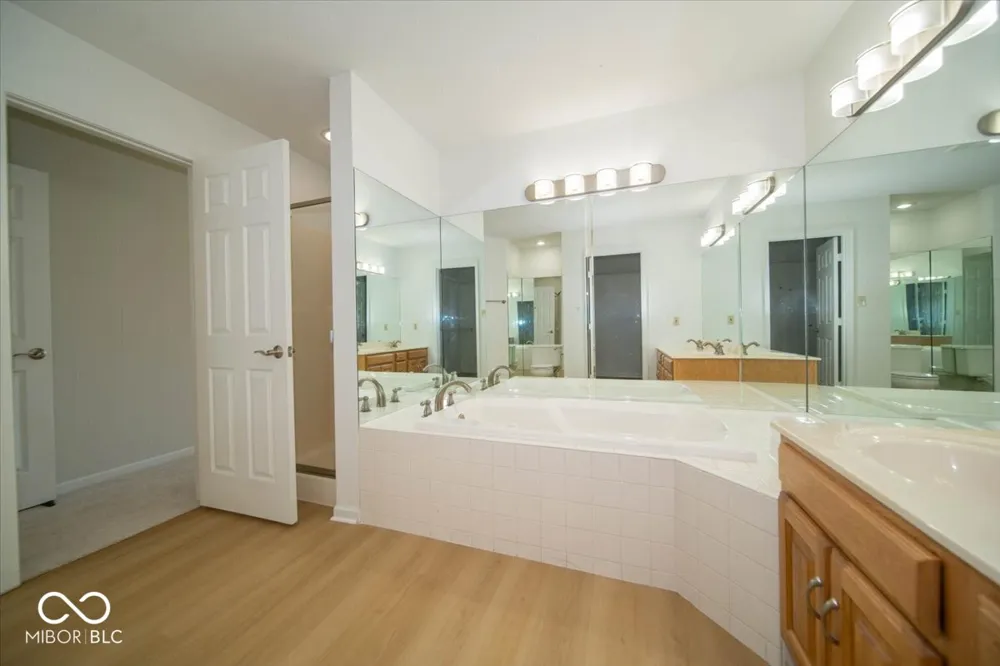 6601 W Talamore Court Yorktown, IN 47396