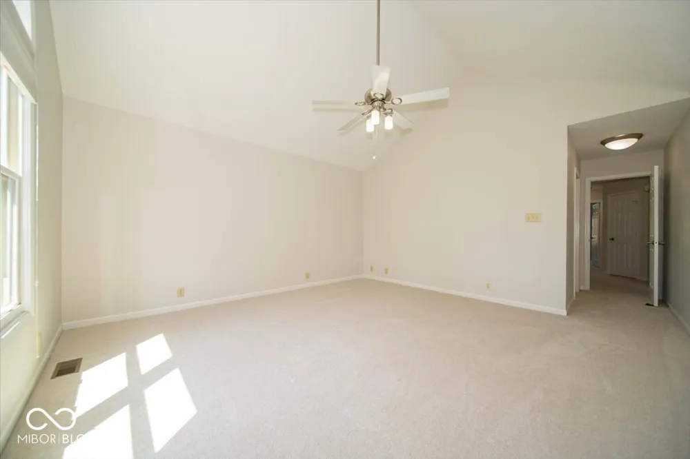 6601 W Talamore Court Yorktown, IN 47396