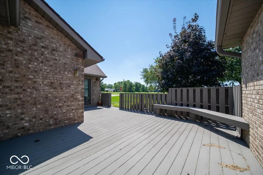 6601 W Talamore Court Yorktown, IN 47396