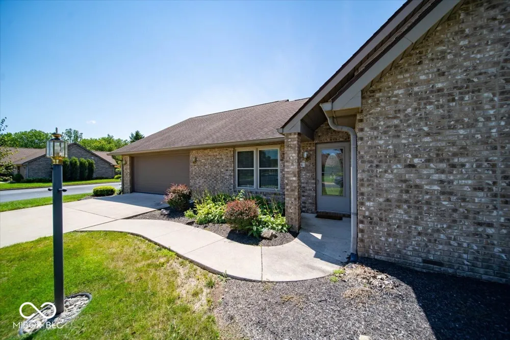 6601 W Talamore Court Yorktown, IN 47396