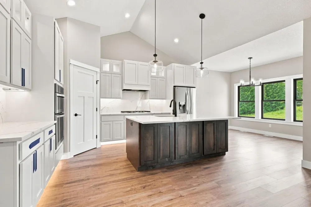 529 Chapman Hills Ct Hudson, WI 54016