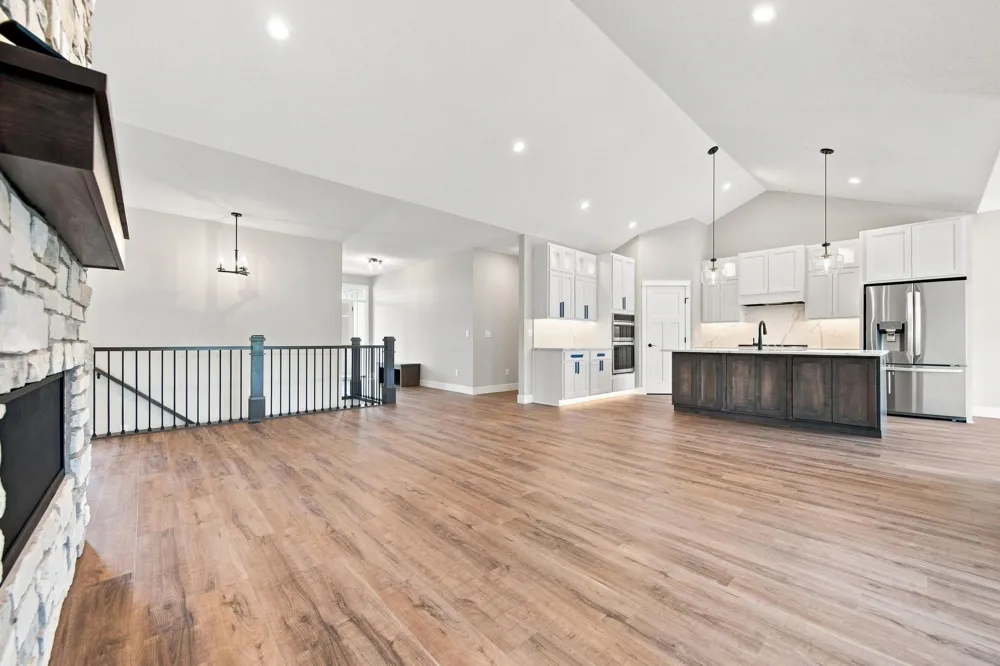 529 Chapman Hills Ct Hudson, WI 54016