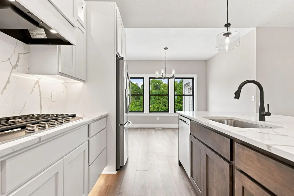 529 Chapman Hills Ct Hudson, WI 54016