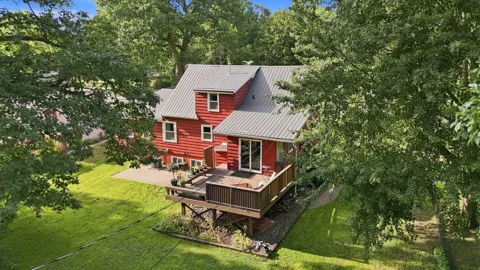 501 Oak Street W