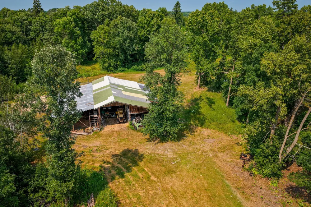 1723 Scenic Highway NE Pennington, MN 56663