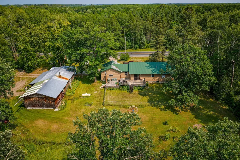 1723 Scenic Highway NE Pennington, MN 56663