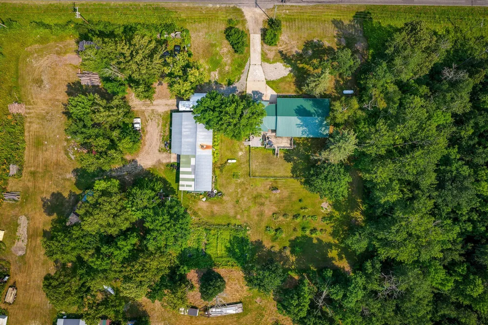 1723 Scenic Highway NE Pennington, MN 56663