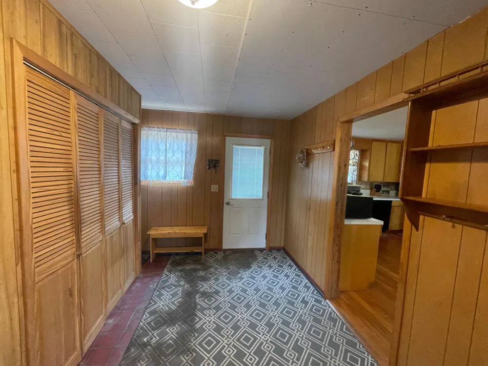 1723 Scenic Highway NE Pennington, MN 56663