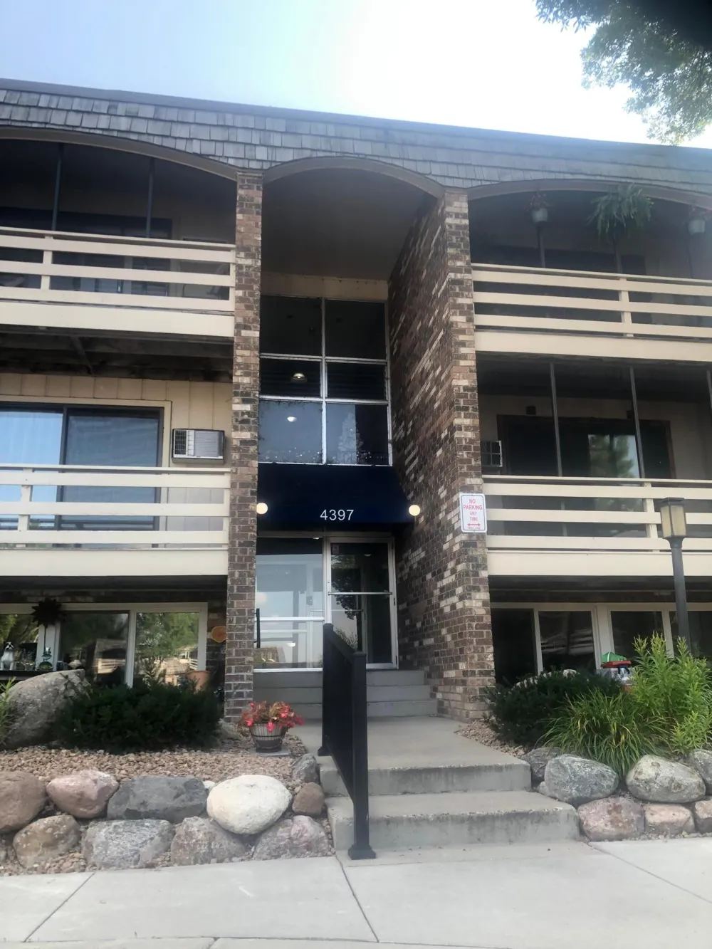 4397 Wilshire Boulevard #204 Mound, MN 55364