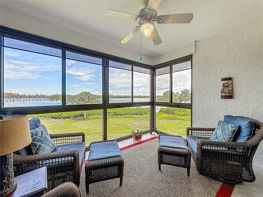 6082 SE Landing Way #11 Stuart, FL 34997