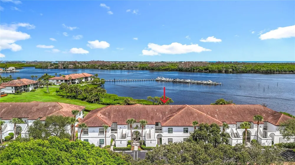 6082 SE Landing Way #11 Stuart, FL 34997