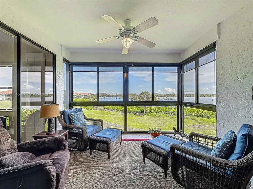 6082 SE Landing Way #11 Stuart, FL 34997