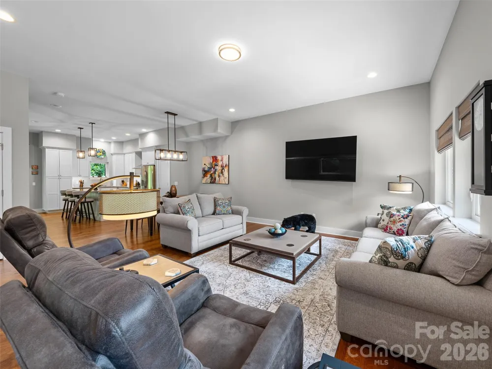 35 Macallan Lane Asheville, NC 28805