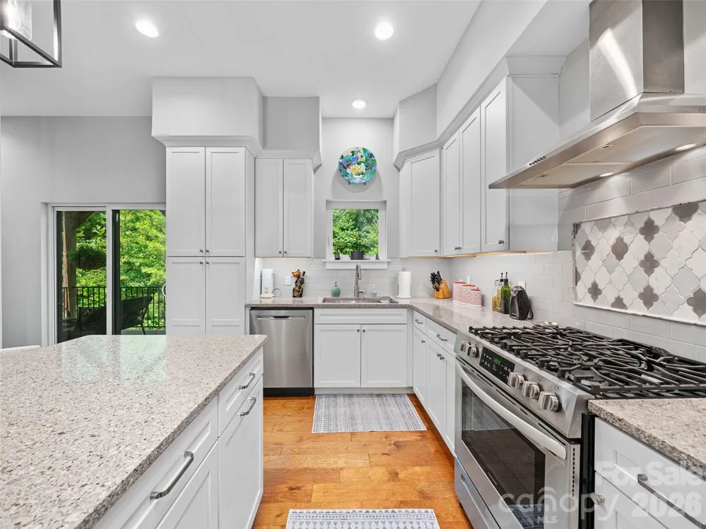 35 Macallan Lane Asheville, NC 28805