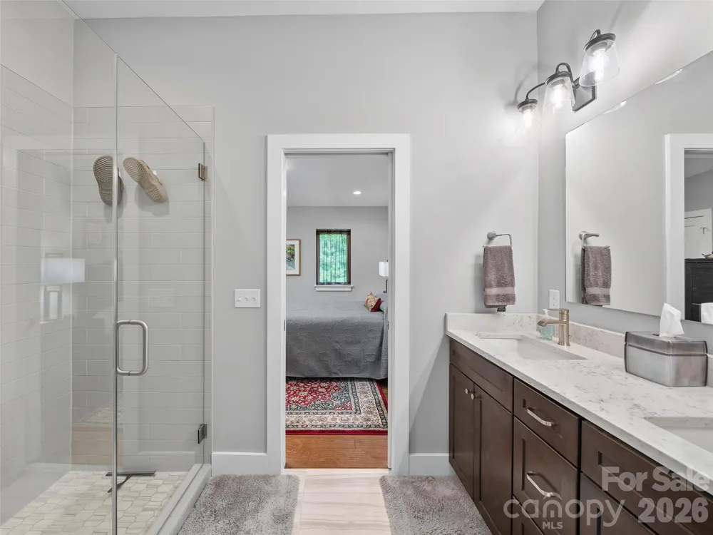 35 Macallan Lane Asheville, NC 28805