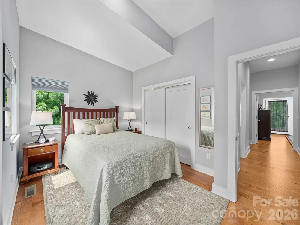 35 Macallan Lane Asheville, NC 28805