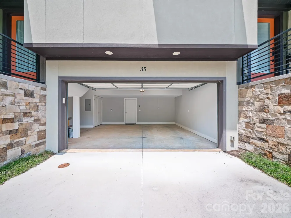 35 Macallan Lane Asheville, NC 28805