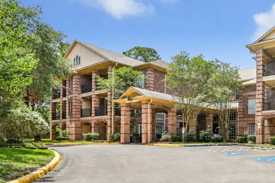 2803 Kings Crossing Drive #209 Kingwood, TX 77345