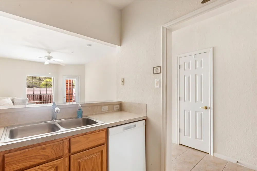 2803 Kings Crossing Drive #209 Kingwood, TX 77345