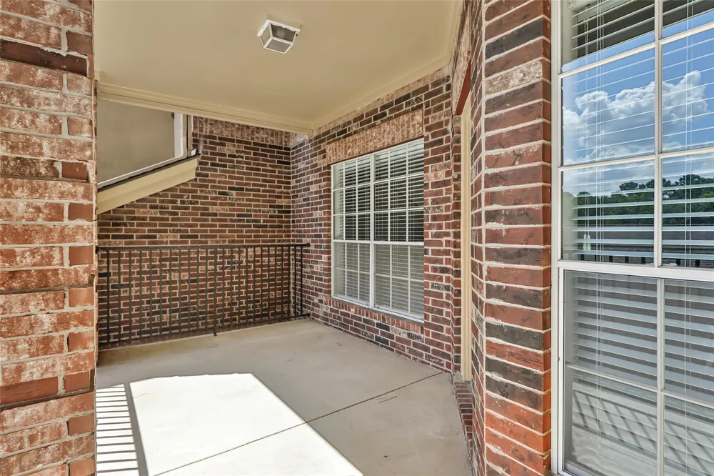 2803 Kings Crossing Drive #209 Kingwood, TX 77345