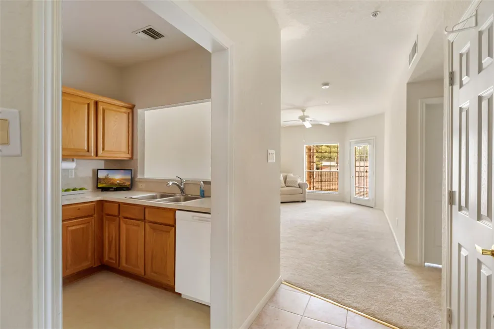 2803 Kings Crossing Drive #209 Kingwood, TX 77345
