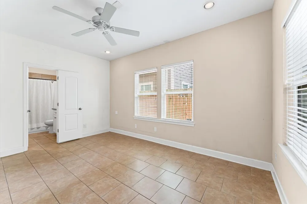 254 Lenox Street Houston, TX 77011