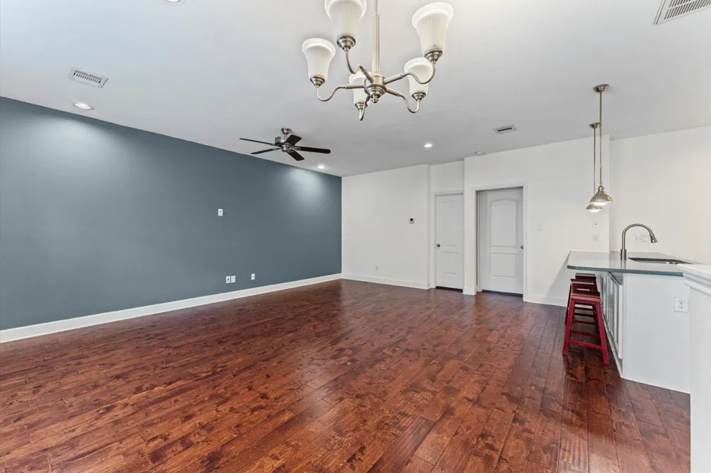 254 Lenox Street Houston, TX 77011