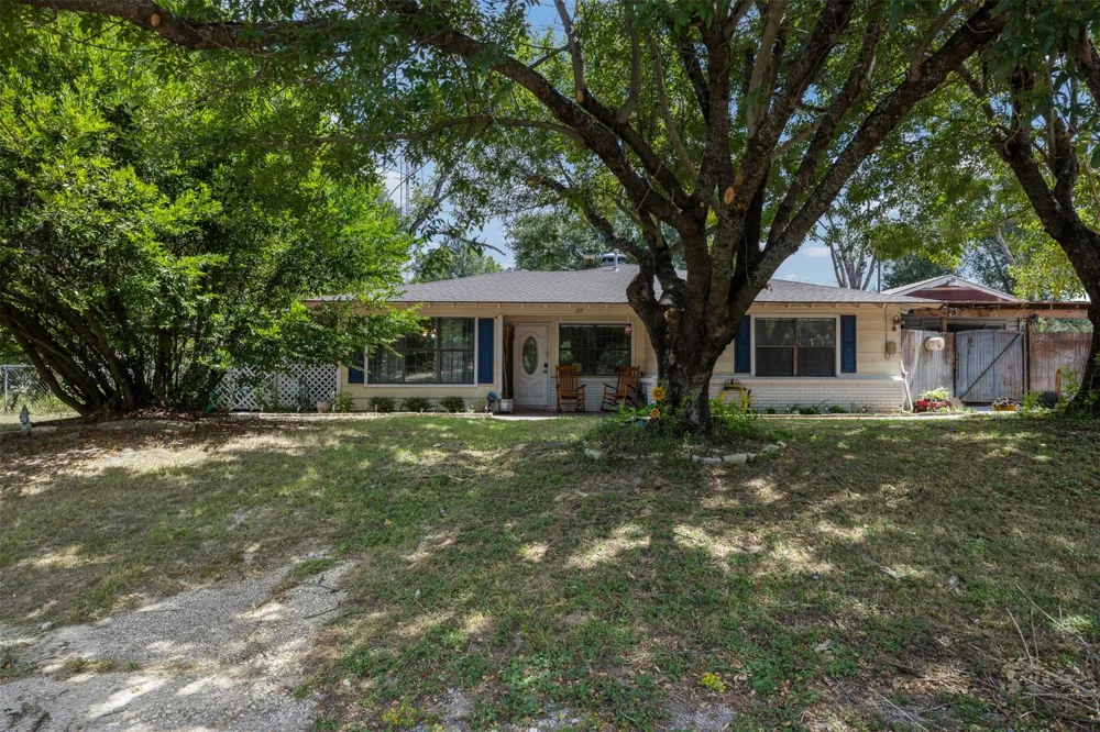 217 Kennard Street Buffalo, TX 75831