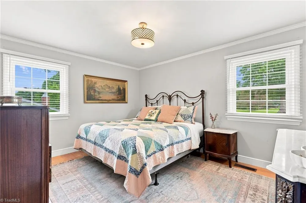 145 W Lake Road Eden, NC 27288