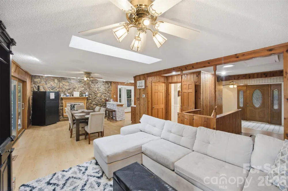 7016 Hyde Street Sherrills Ford, NC 28673