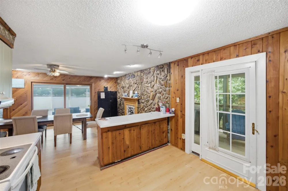 7016 Hyde Street Sherrills Ford, NC 28673