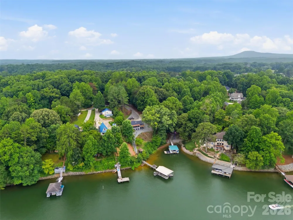 7016 Hyde Street Sherrills Ford, NC 28673