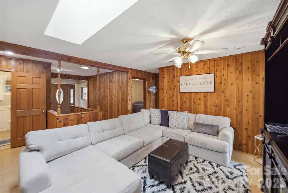 7016 Hyde Street Sherrills Ford, NC 28673