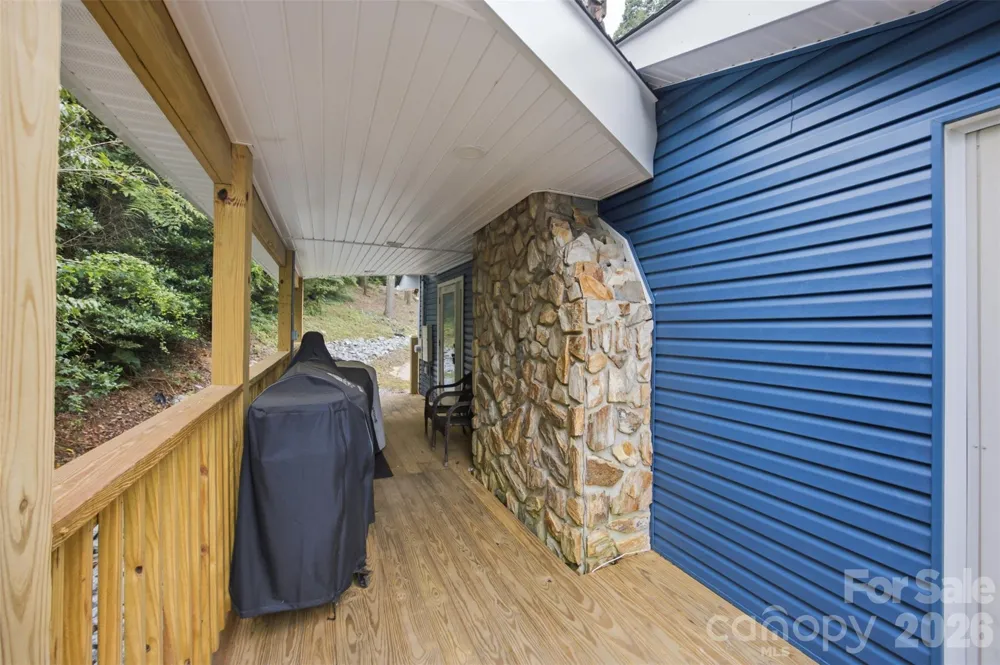 7016 Hyde Street Sherrills Ford, NC 28673