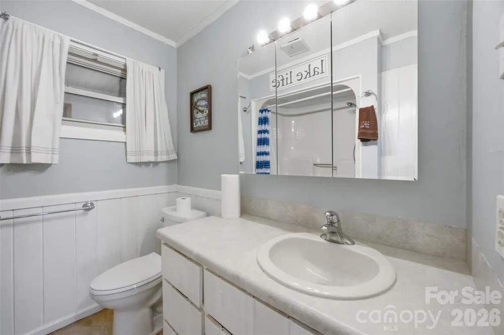 7016 Hyde Street Sherrills Ford, NC 28673