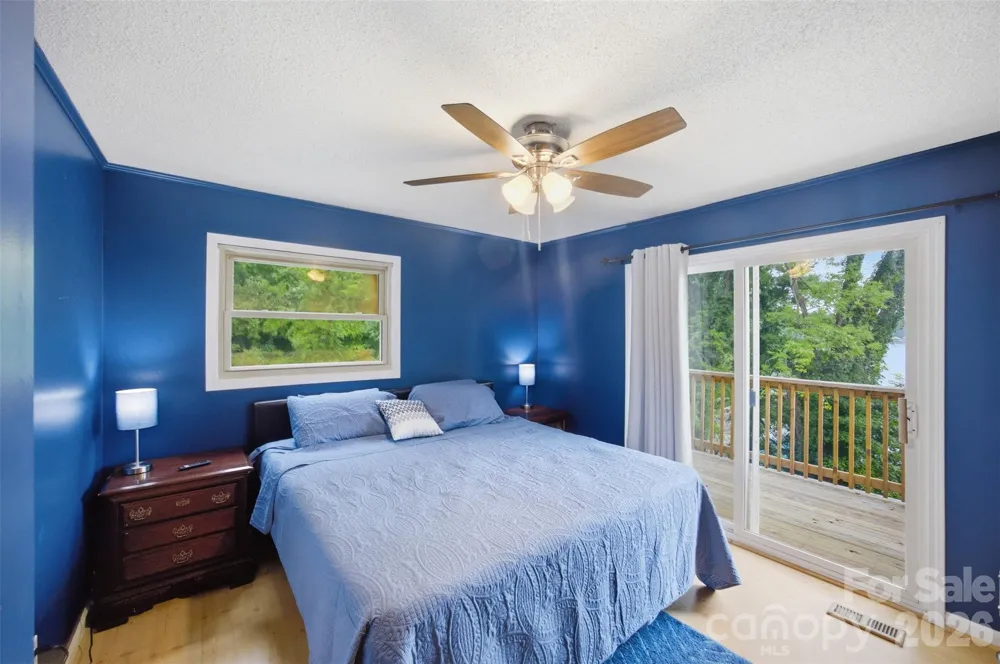 7016 Hyde Street Sherrills Ford, NC 28673