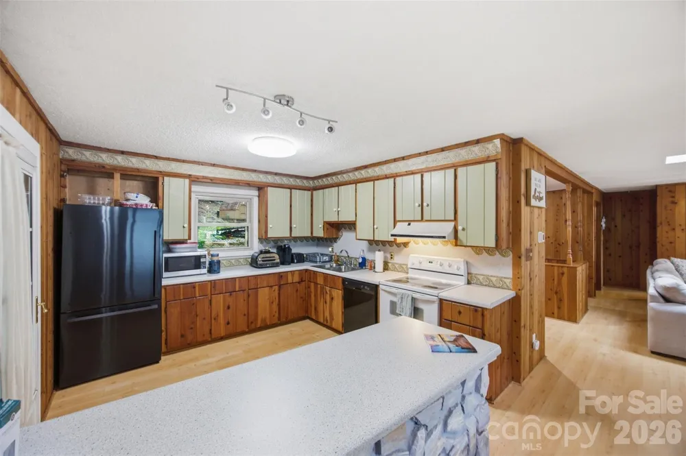 7016 Hyde Street Sherrills Ford, NC 28673