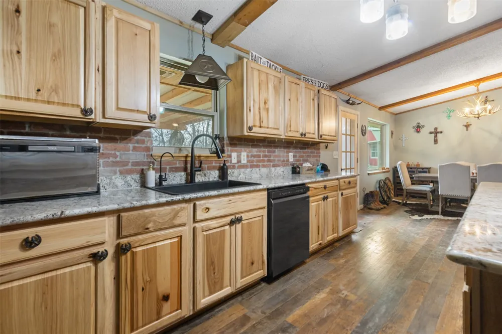 7766 State Highway 78 Ravenna, TX 75476