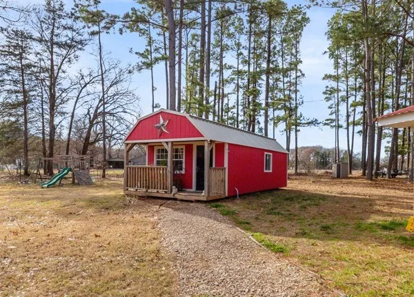 7766 State Highway 78 Ravenna, TX 75476