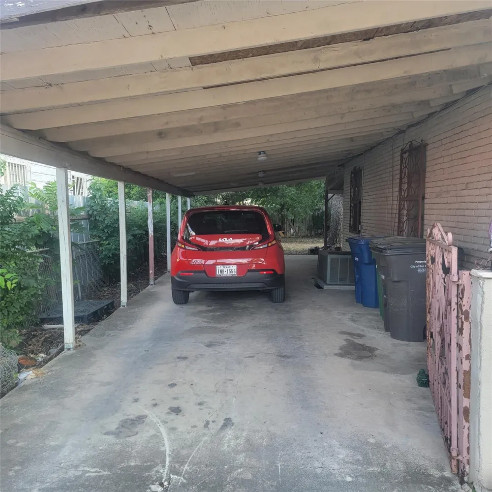 630 Alta Sita Street San Antonio, TX 78237