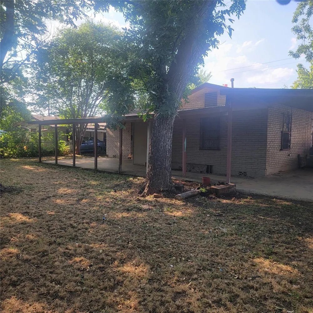 630 Alta Sita Street San Antonio, TX 78237