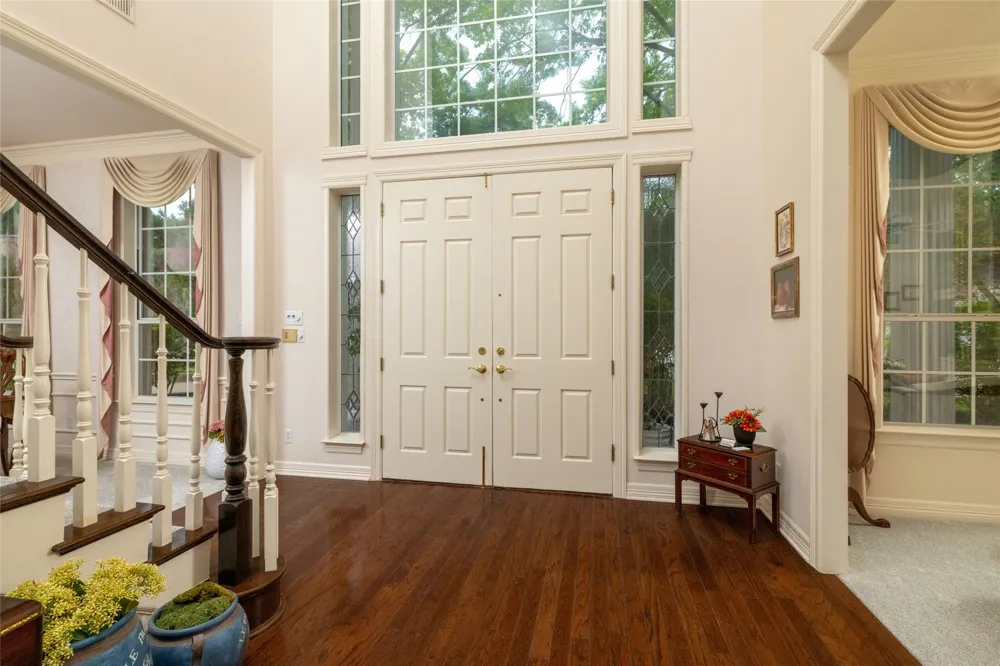 4106 Trail Bend Court Colleyville, TX 76034