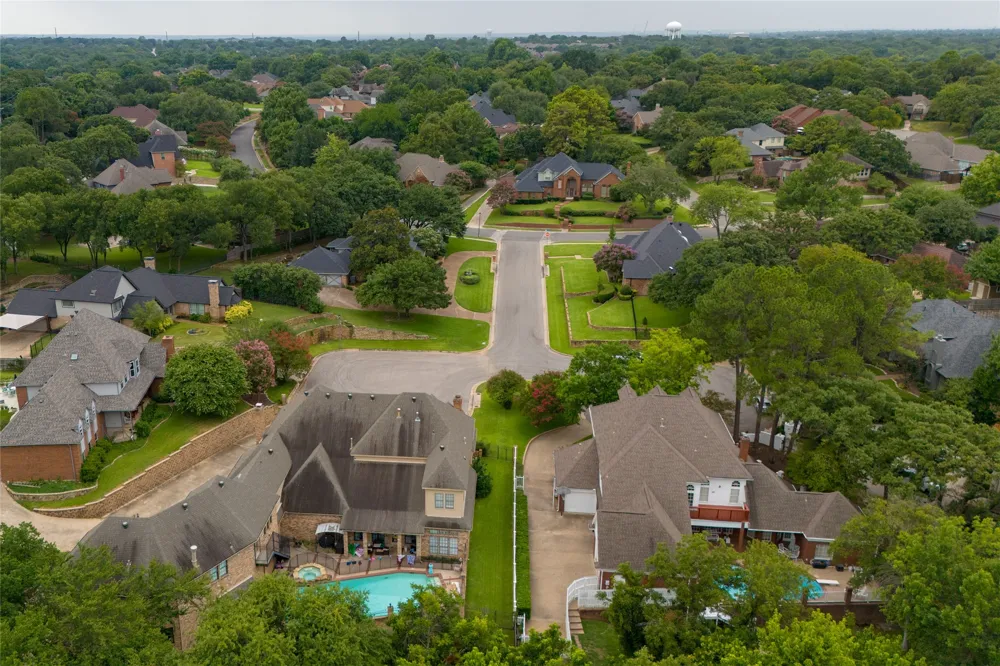 4106 Trail Bend Court Colleyville, TX 76034